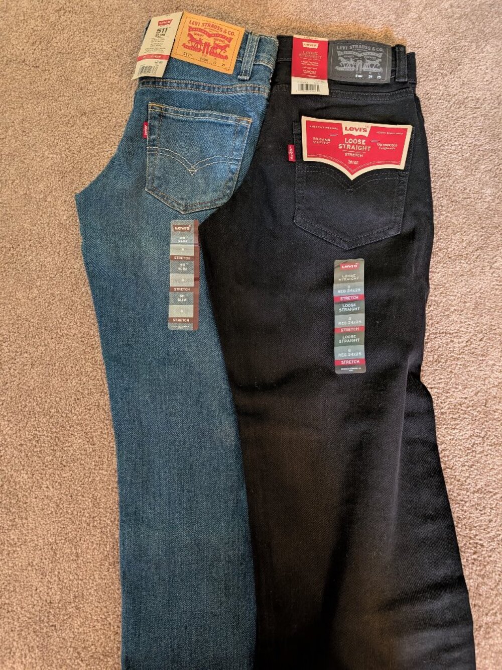 Lot 2 pairs of Levi's Jeans size 8 blue and black NWT
